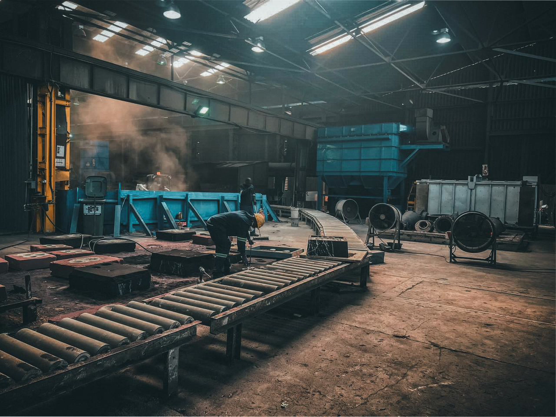 Endeco automatic moulding carousel closing station at Knights Foundry